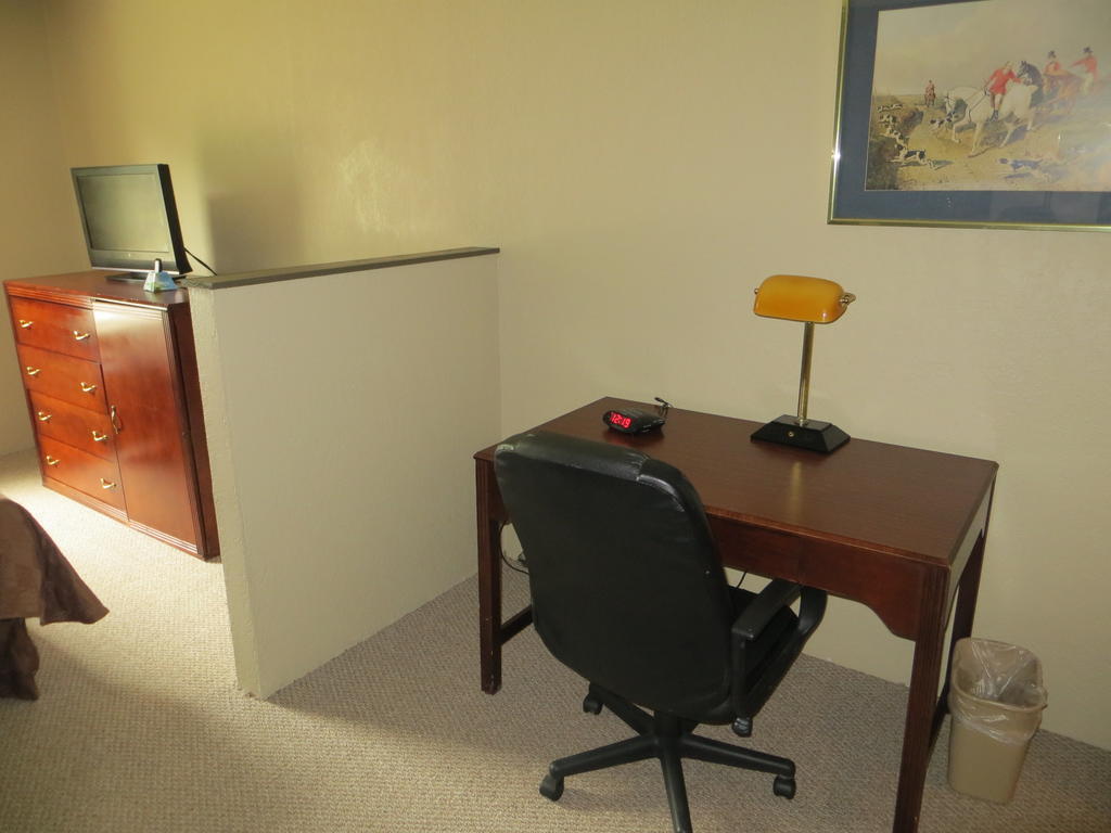 Americourt Hotel And Suites - Elizabethton Экстерьер фото