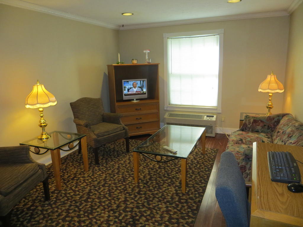 Americourt Hotel And Suites - Elizabethton Экстерьер фото